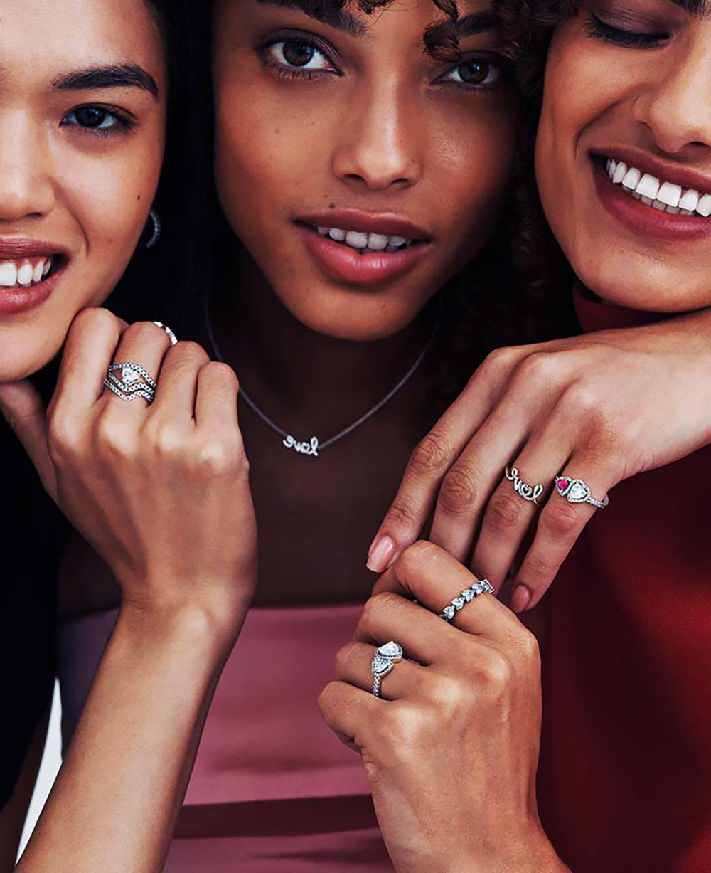 Pandora distribution center Canada